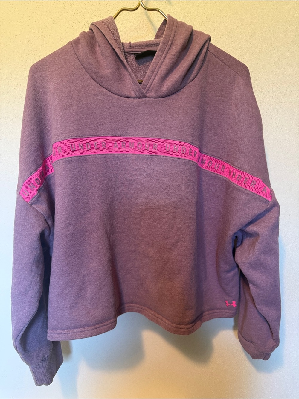 Under Armour Lavender Cropped Hoodie with Hot Pink Trim